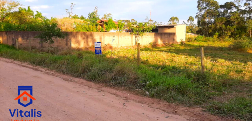 Terreno á venda em Imbituba, no bairro Araçatuba medindo 1740m²