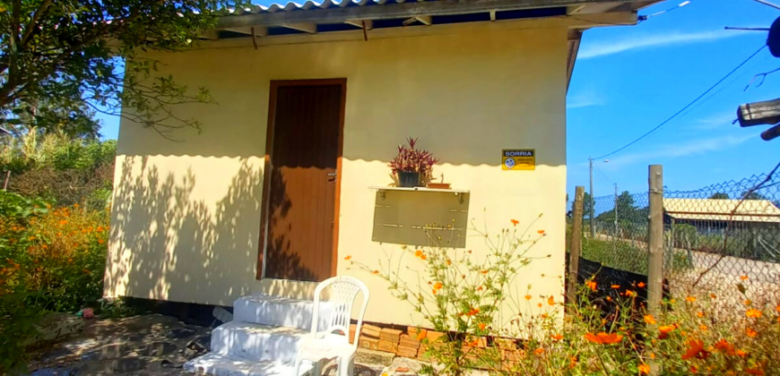 3 Casas á venda ideais para ponto comercial e residencial em Imbituba de frente para BR 101
