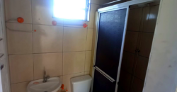 3 Casas á venda ideais para ponto comercial e residencial em Imbituba de frente para BR 101
