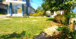 3 Casas á venda ideais para ponto comercial e residencial em Imbituba de frente para BR 101