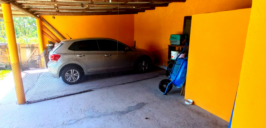 Casa em Imbituba localizada no bairro Alto Arroio a 3km até a praia