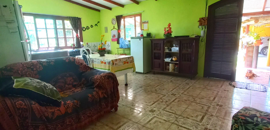 Casa em Imbituba localizada no bairro Alto Arroio a 3km até a praia