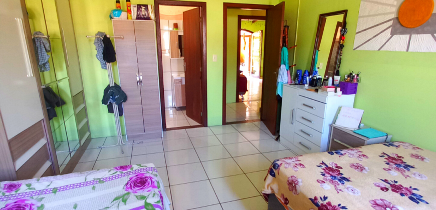 Casa em Imbituba localizada no bairro Alto Arroio a 3km até a praia