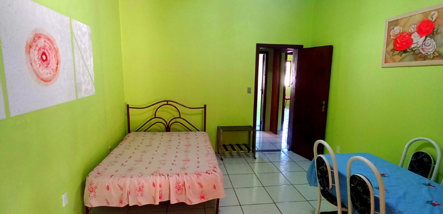 Casa em Imbituba localizada no bairro Alto Arroio a 3km até a praia