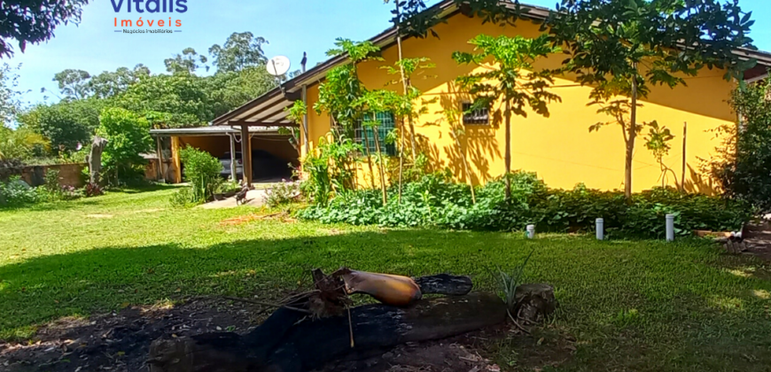 Casa em Imbituba localizada no bairro Alto Arroio a 3km até a praia