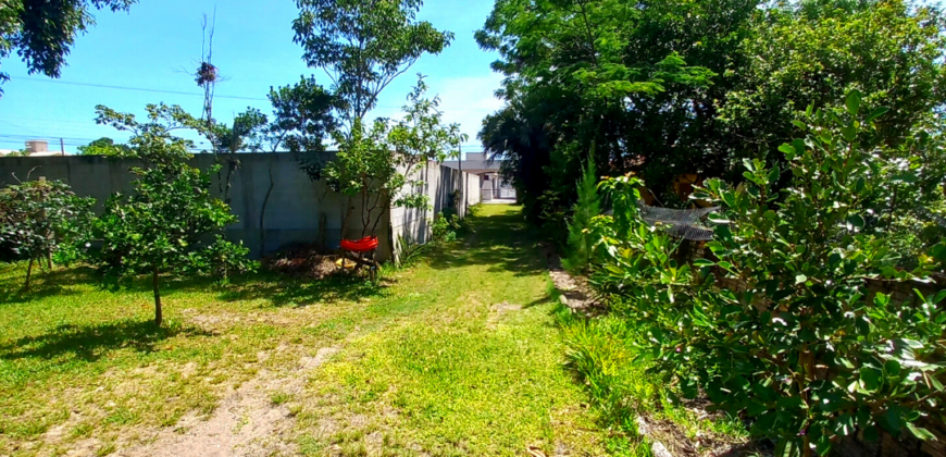 Casa em Imbituba localizada no bairro Alto Arroio a 3km até a praia