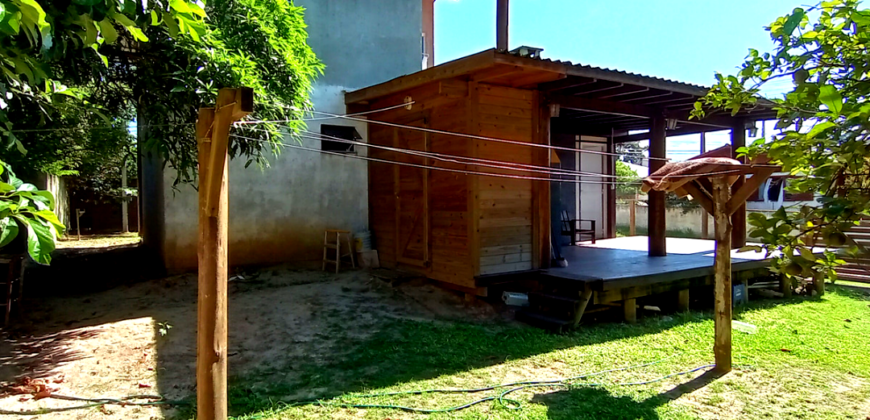Casa em Imbituba, no bairro Alto Arroio, a 150 metros até a lagoa