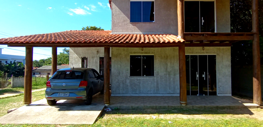 Casa em Imbituba, no bairro Alto Arroio, a 150 metros até a lagoa