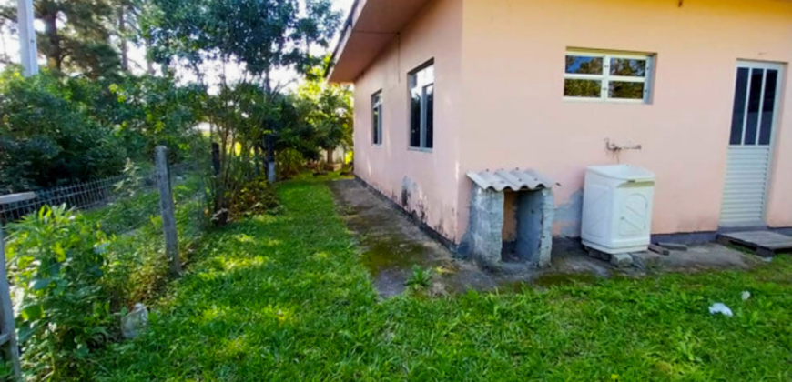 Casa em Imbituba, localizada no bairro Campo D’una