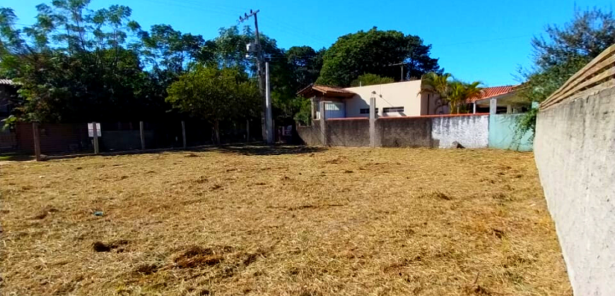 Terreno em Imbituba, localizado no bairro Alto Arroio a 150 metros até a lagoa de Ibiraquera