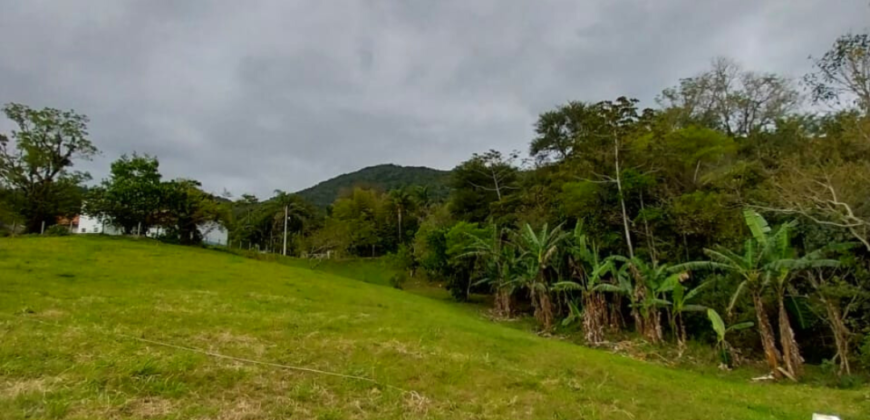 Área em Garopaba medindo 7.495,10m²