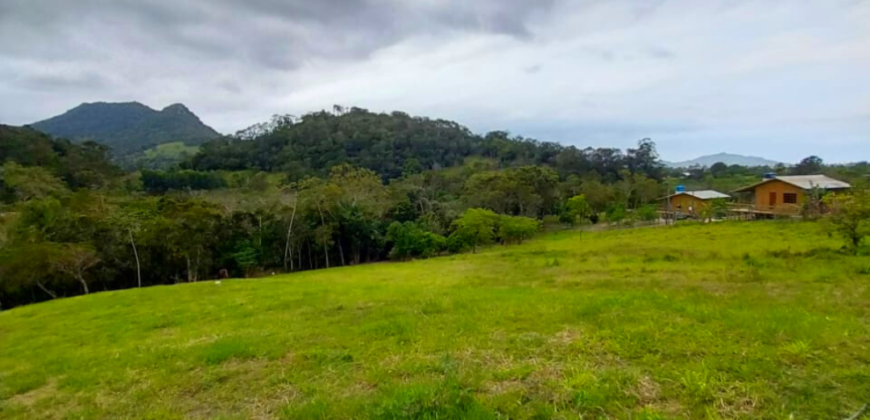 Área em Garopaba medindo 7.495,10m²