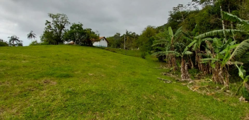 Área em Garopaba medindo 7.495,10m²
