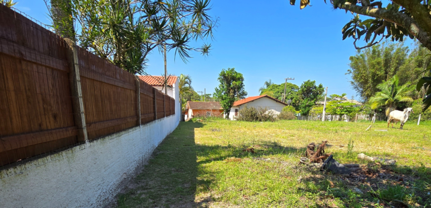 NÃO PERCA ESSA OPORTUNIDADE !! Vendo terrenos em Imbituba á 150 metros até a lagoa do Quintino