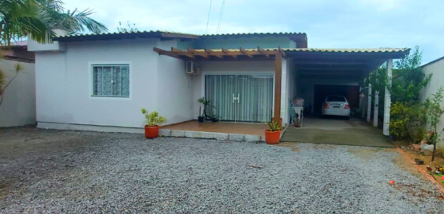 Casa em Imbituba localizada no bairro Nova Brasília