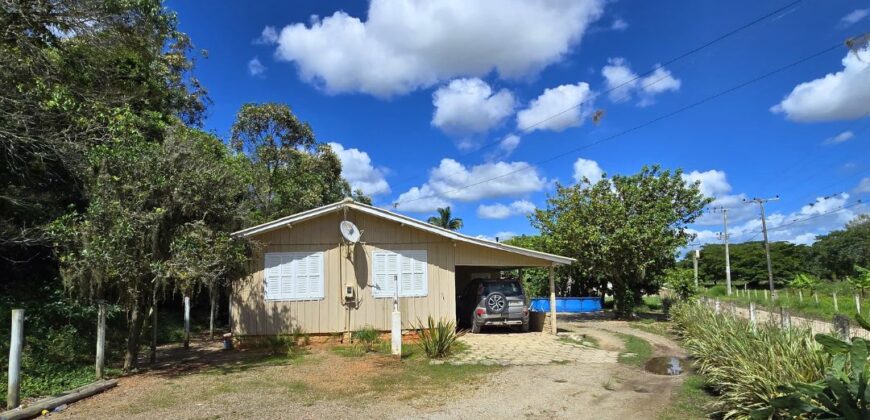 Vendo Chácara em Imbituba, no bairro Sambaqui, medindo 1462m²