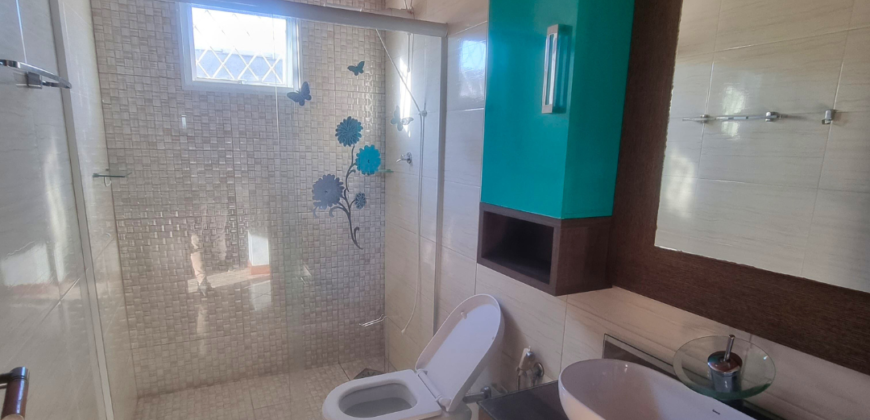 Linda casa em Imbituba, no bairro Alto Arroio á 700 metros até a lagoa do Quintino