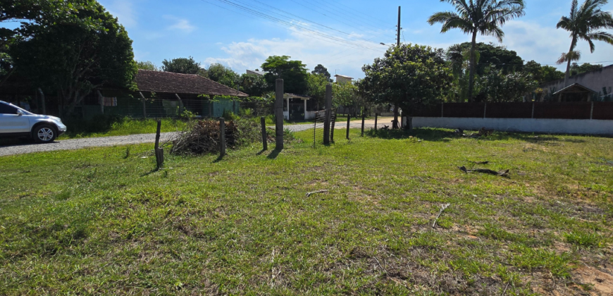 NÃO PERCA ESSA OPORTUNIDADE !! Vendo terrenos em Imbituba á 150 metros até a lagoa do Quintino