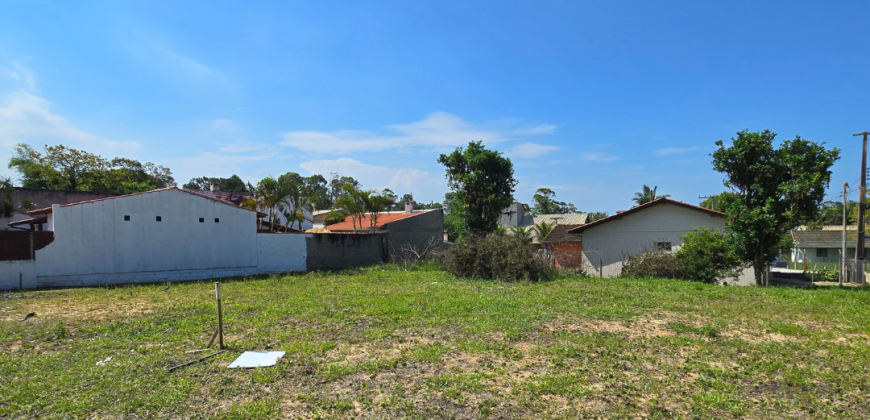 NÃO PERCA ESSA OPORTUNIDADE !! Vendo terrenos em Imbituba á 150 metros até a lagoa do Quintino