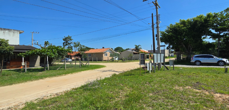NÃO PERCA ESSA OPORTUNIDADE !! Vendo terrenos em Imbituba á 150 metros até a lagoa do Quintino