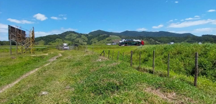 Área á venda em Penha, Imbituba-SC de frente para BR 101
