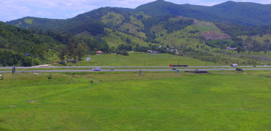 Área á venda em Penha, Imbituba-SC de frente para BR 101