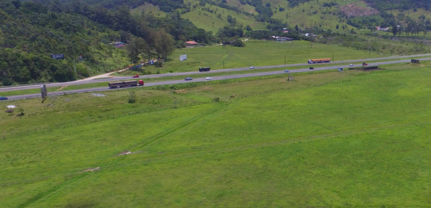 Área á venda em Penha, Imbituba-SC de frente para BR 101