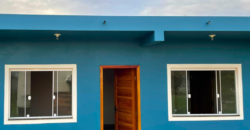 Casa em Imbituba, localizada no bairro Alto Arroio, a 200 metros até a lagoa de Ibiraquera