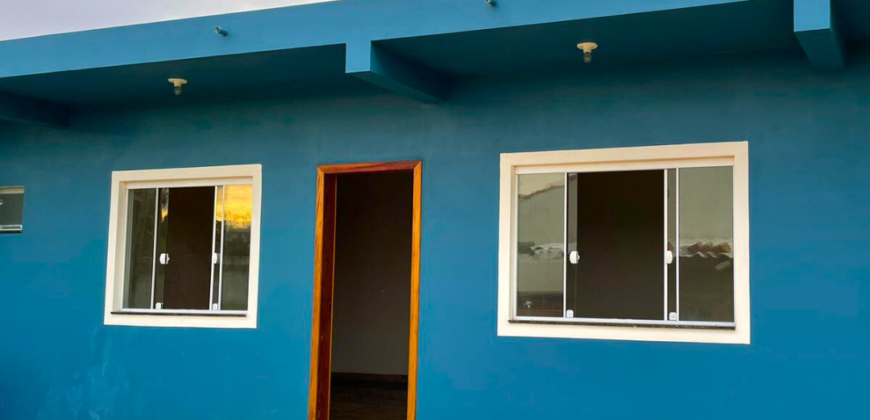 Casa em Imbituba, localizada no bairro Alto Arroio, a 200 metros até a lagoa de Ibiraquera