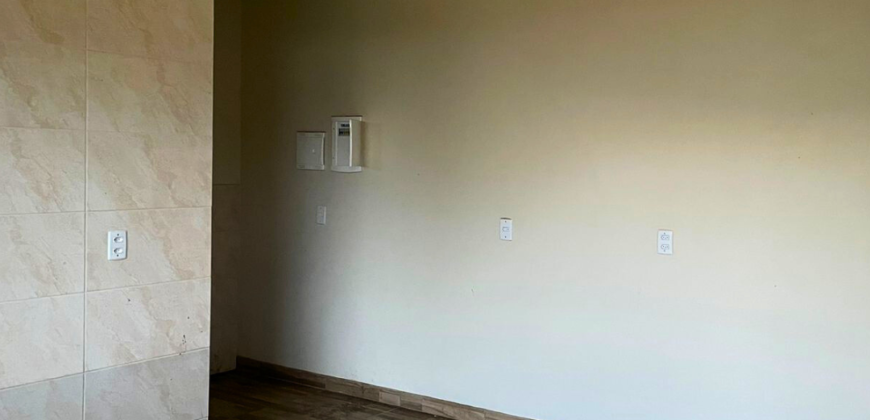 Casa em Imbituba, localizada no bairro Alto Arroio, a 200 metros até a lagoa de Ibiraquera