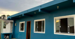 Casa em Imbituba, localizada no bairro Alto Arroio, a 200 metros até a lagoa de Ibiraquera