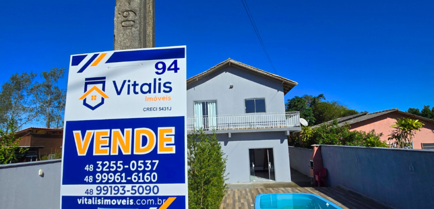 Casa em Imbituba localizada no bairro Ibiraquera á 500 metros até a lagoa