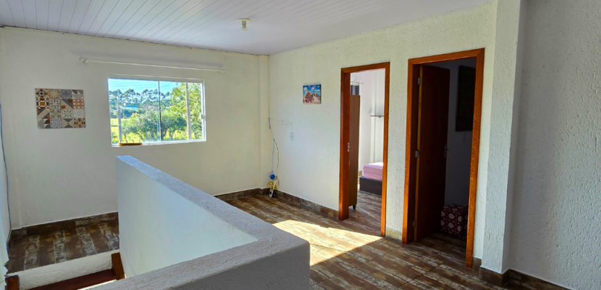 Casa em Imbituba localizada no bairro Ibiraquera á 500 metros até a lagoa