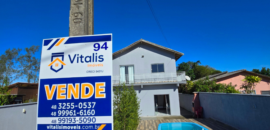 Casa em Imbituba localizada no bairro Ibiraquera á 500 metros até a lagoa