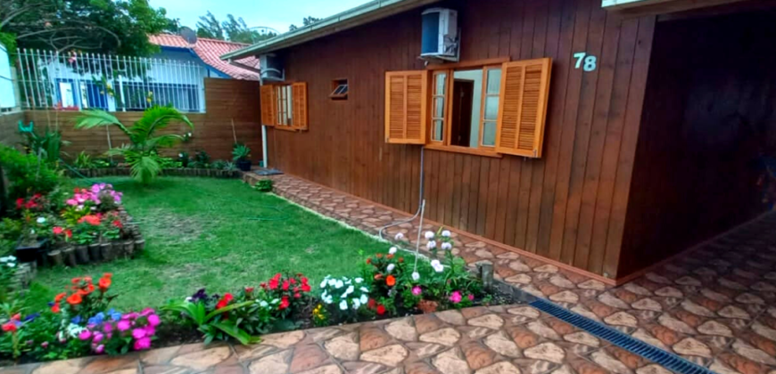 Casa em Imbituba, localizada no loteamento Janaína a 50 metros até a lagoa de Ibiraquera