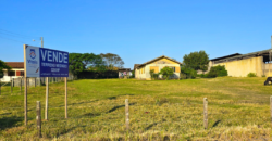 Área comercial em frente a marginal da Br 101 medindo 3.200m²