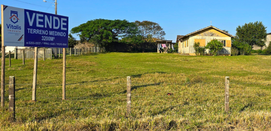 Área comercial em frente a marginal da Br 101 medindo 3.200m²