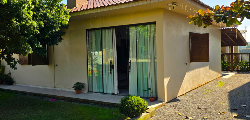 Casa em Imbituba localizada no bairro Alto Arroio
