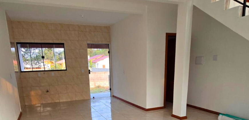 03 Sobrados á venda em Imbituba localizados no bairro Alto Arroio