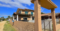 Casa em Imbituba localizada no bairro Alto Arroio á 150 metros até a lagoa