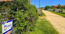 Casa com galpão á venda em Imbituba, localizado no bairro Arroio