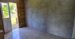Casa com galpão á venda em Imbituba, localizado no bairro Arroio