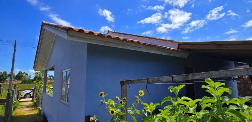 02 casas á venda em Imbituba localizada no bairro Alto Arroio á 1km até a lagoa