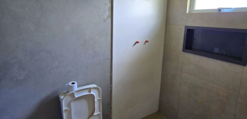 Casa com galpão á venda em Imbituba, localizado no bairro Arroio