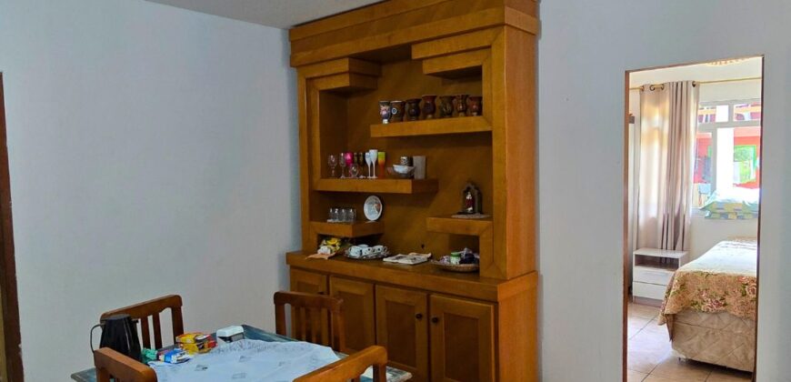 Duas casas á venda na Praia da Ferrugem (capão) – Garopaba/SC