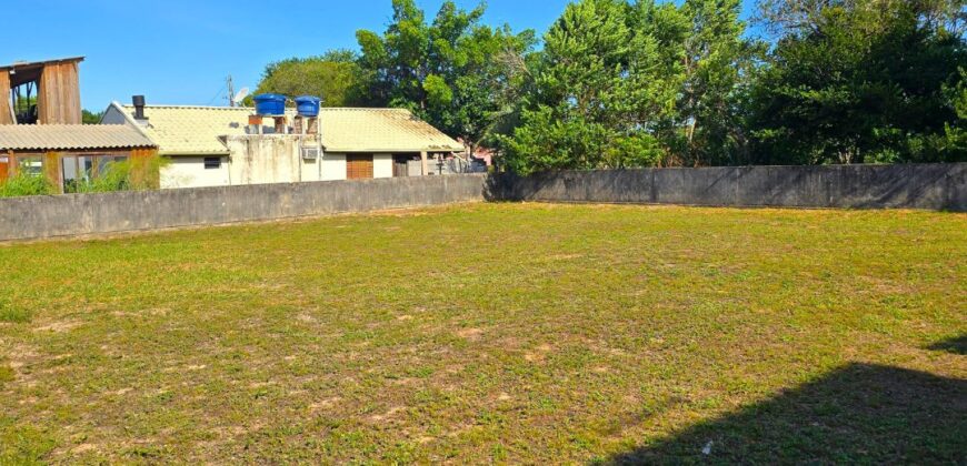 Dois terrenos a venda no Alto Arroio, 260 metros da lagoa de Ibiraquera 