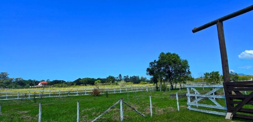 Vendo Sitio próximo as praias mais belas de Santa Catarina 