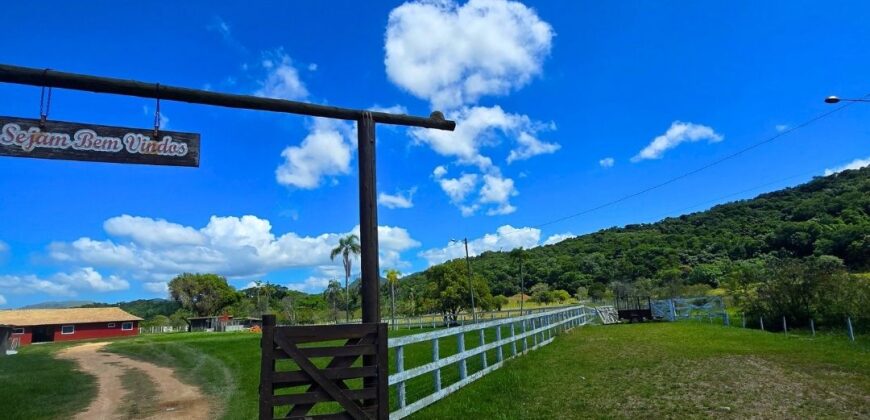 Vendo Sitio próximo as praias mais belas de Santa Catarina 