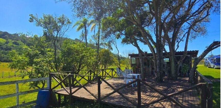 Vendo Sitio próximo as praias mais belas de Santa Catarina 