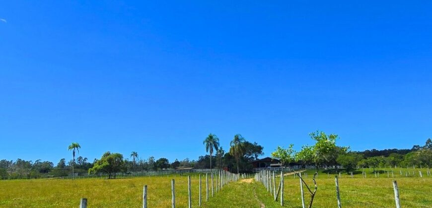 Vendo Sitio próximo as praias mais belas de Santa Catarina 
